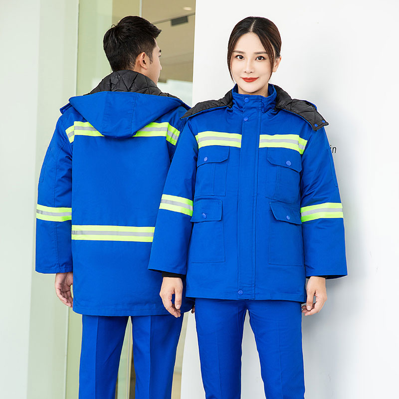 綠反環衛棉服